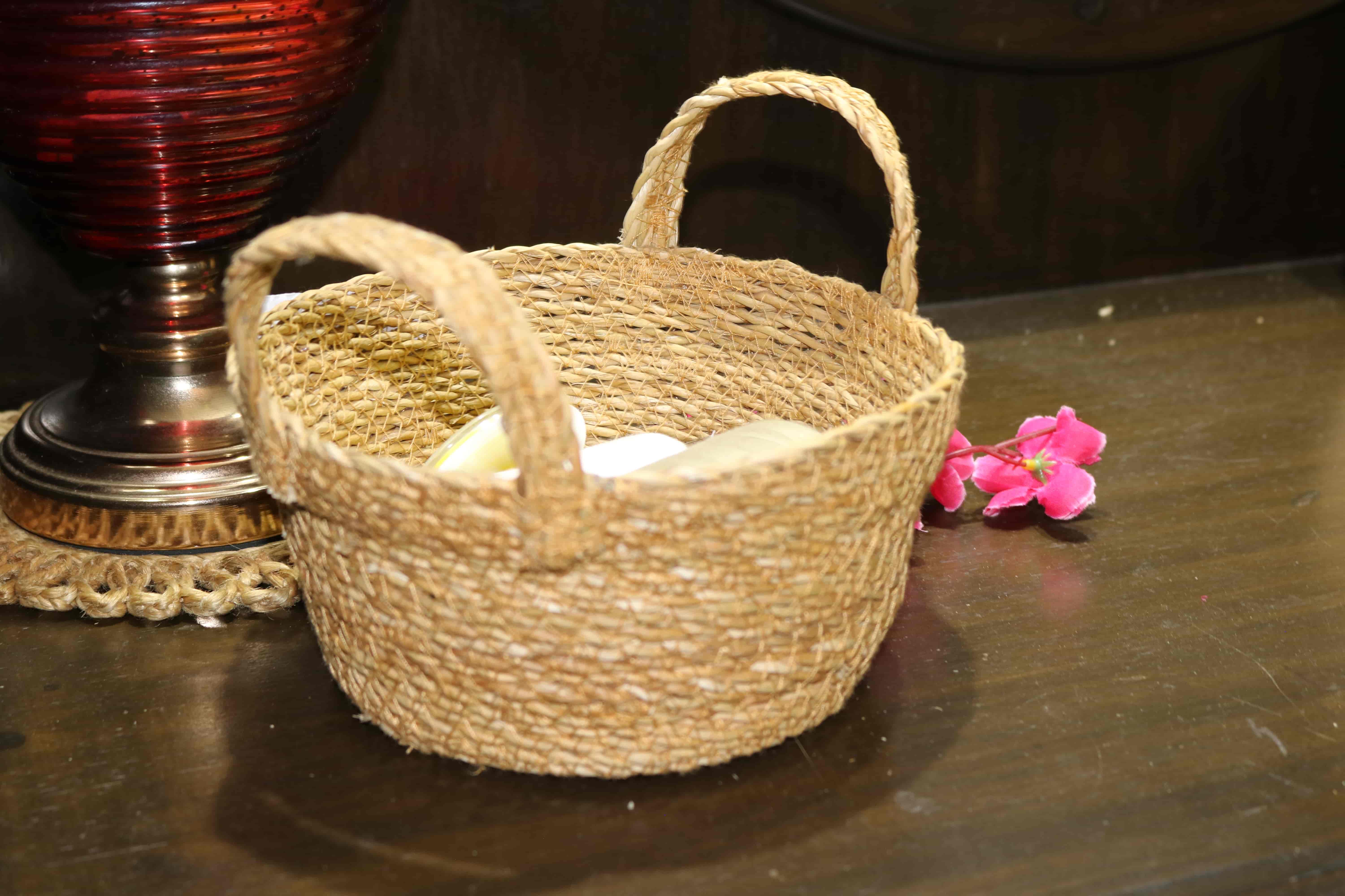 Seagrass Storage Basket With Handle