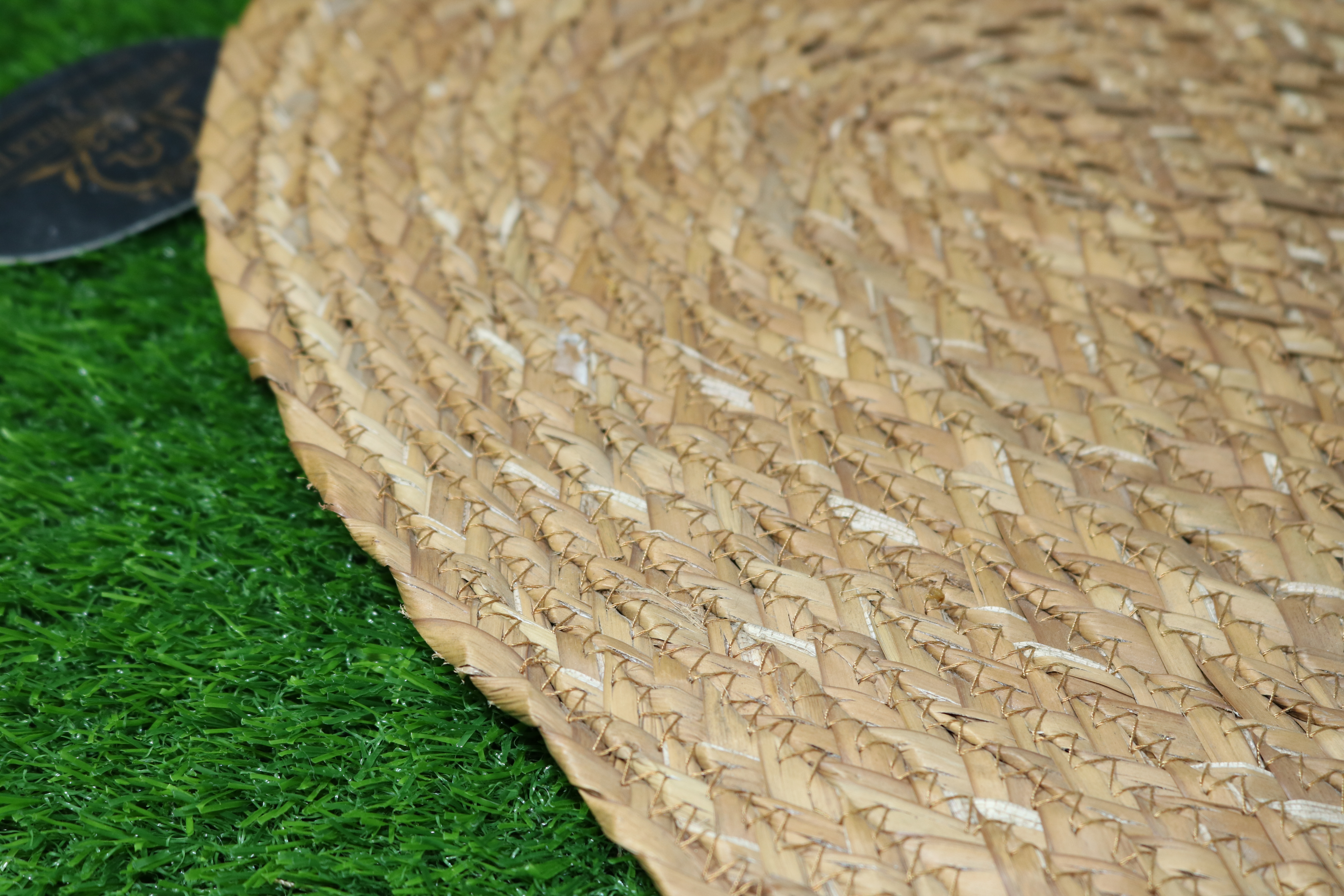 Seagrass Leaf Oval Mat set of 6 pcs